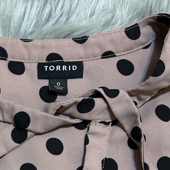 TORRID Georgette Bow Tie Blouse Size 0 - Picture 7 of 7